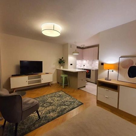 Mlociny Metro Apartment 3 Warschau Buitenkant foto