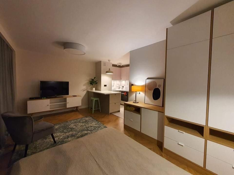 Mlociny Metro Apartment 3 Warschau Buitenkant foto